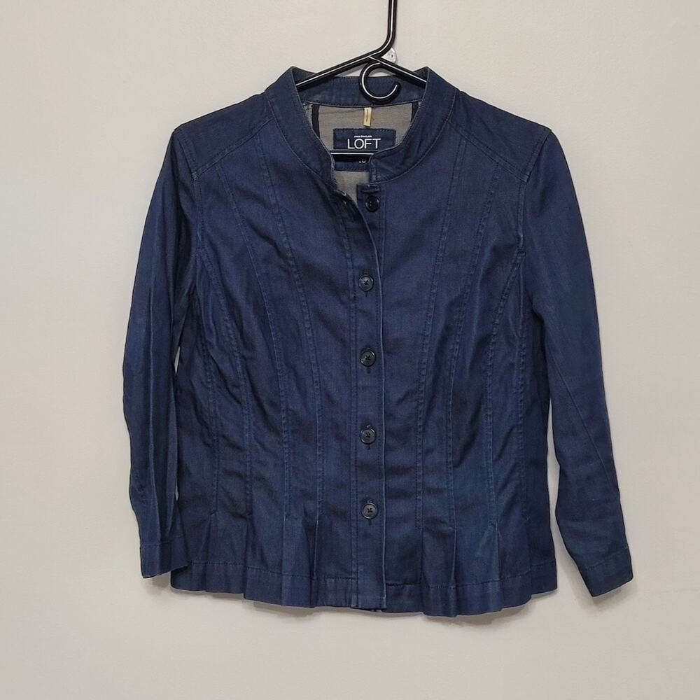 Ann Taylor Loft Women’s 8 (S-M) Denim Fitted Button Up Peplum Hem Blazer